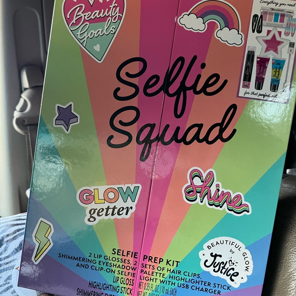 Justice Selfie Squad Prep Kit with Rainbow Colors